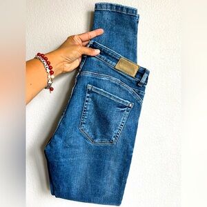 Zara Blue Denim Skinny Jeans